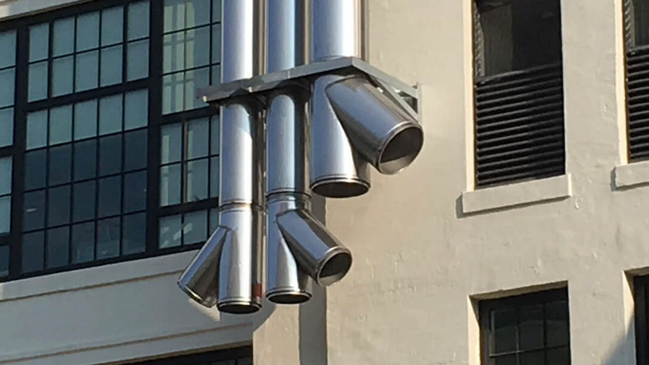 Un sistema exterior de conductos de grasa